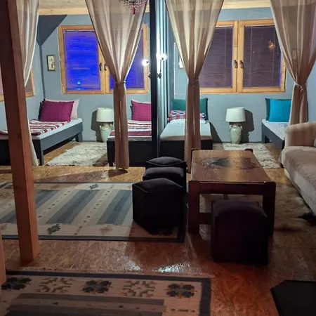 Lägenhetshotell Neno Pyramid Wellness Retreat 4*