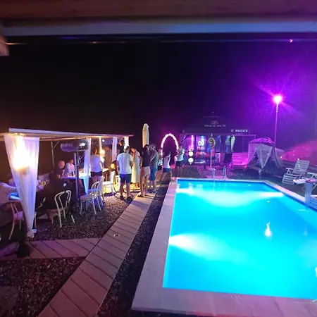Lägenhetshotell Neno Pyramid Wellness Retreat Visoko
