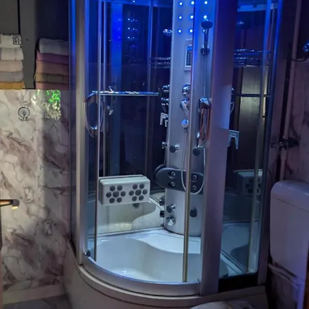 Neno Pyramid Wellness Retreat Lägenhetshotell